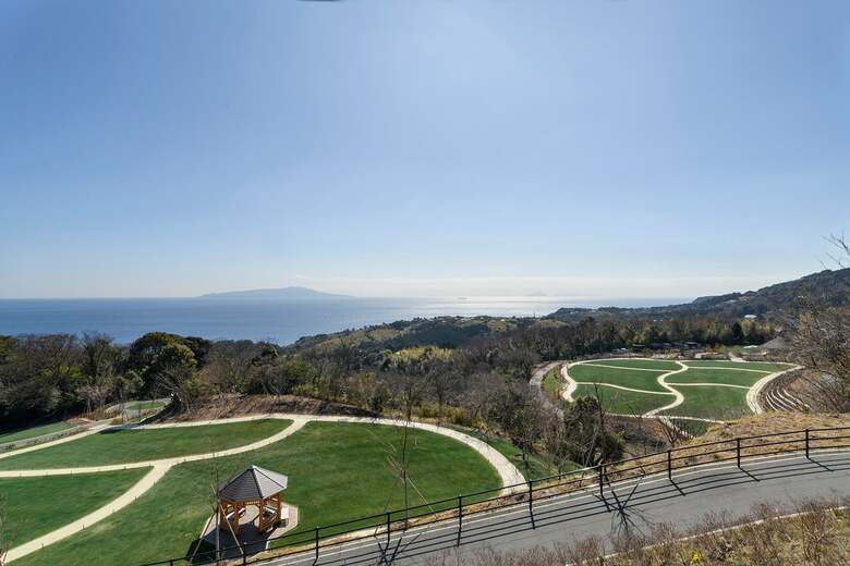 「日本の樹木葬が、なぜアジアの心をつかんだのか。はなうたガーデン-伊東-が目指す、国境を越えた『心のやすらぎ』の形」～海外メディアが注目した、自然と調和する供養のあり方とその舞台裏～