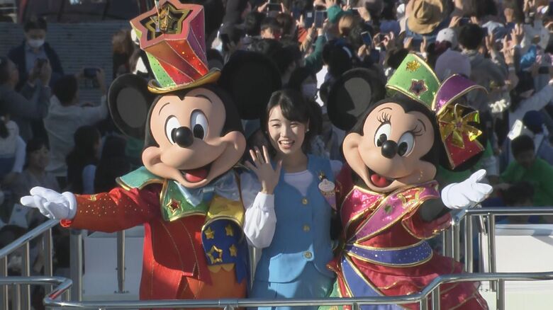 約4万人が“夢と感動”に包まれる…愛知県岩倉市に「ディズニーの仲間たち」　市の人口とほぼ同じ観客｜FNNプライムオンライン