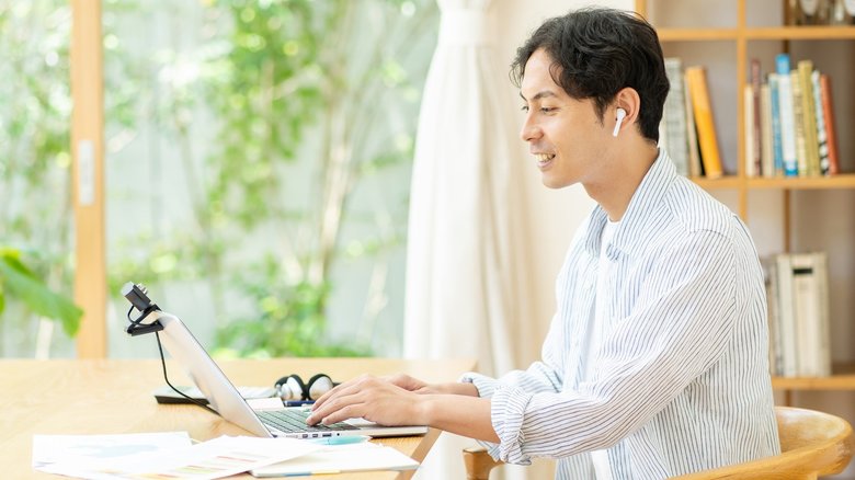 つい装着したままにしがちだが...(画像はイメージ)