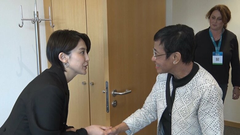 マリア・レッサ氏を30分にわたり単独インタビューした