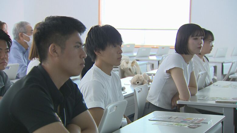 “高齢者とペット飼育”について学んだ学生たち