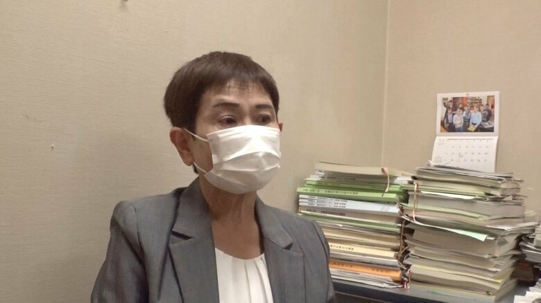 山本ひとみ市議