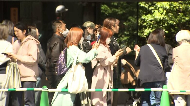 参道には多くの人が　4月10日