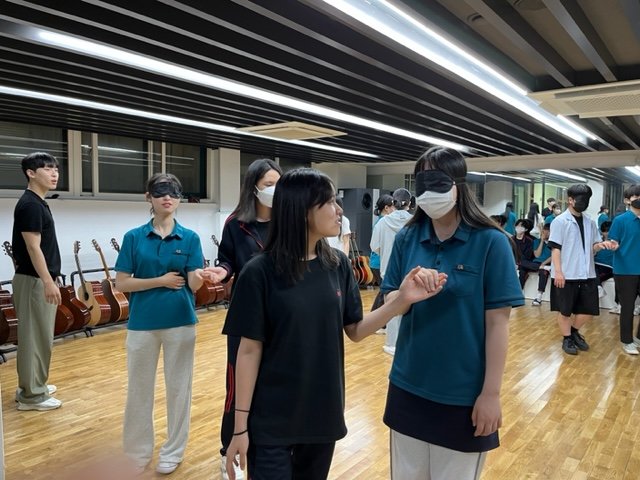 生徒たちの動きが徐々にスムーズになる