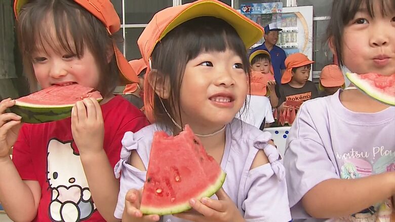 地元の園児たちも出荷シーズン到来を体感