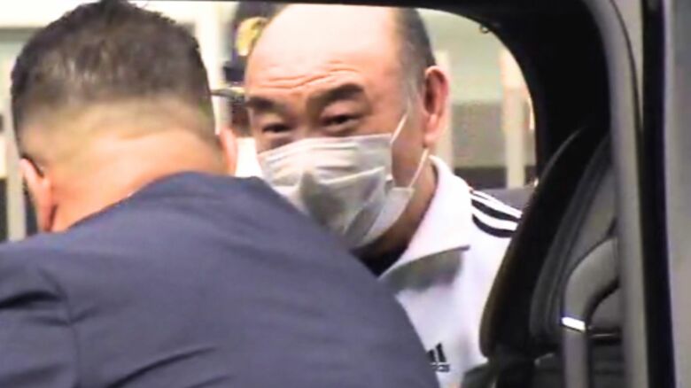 釈放される「山健組」中田浩司組長