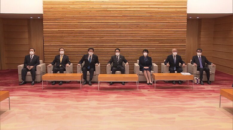 政府は、半導体など11項目の「特定重要物資」を閣議決定した。