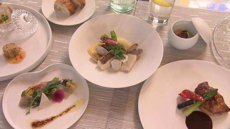 長崎県産の食材にこだわったコース料理を提供