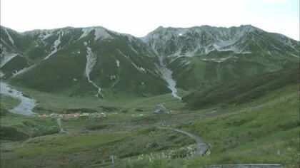 テントごと転がり岩に激突　未明の立山・雷鳥沢で強風が登山者2人を襲う　頸椎付近骨折の大ケガ
