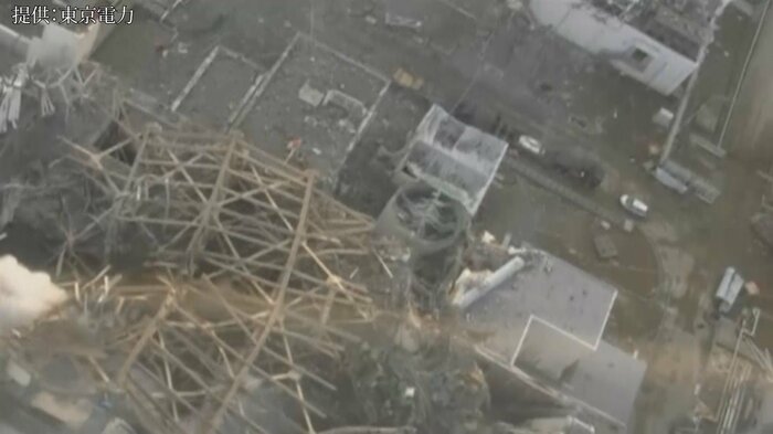 原発構内には大量のがれきが散乱していた　2011年3月