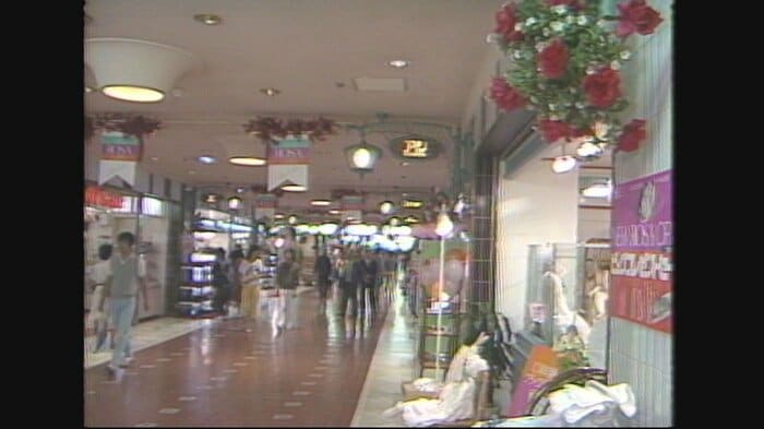 西堀ローサ(1985年)