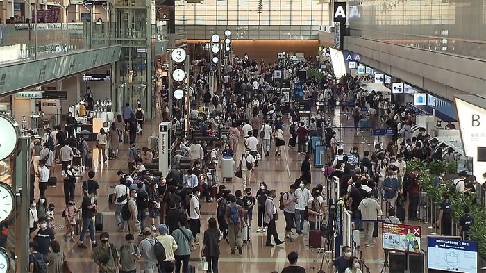 実家や行楽地へ 各交通混雑 「やっと温泉に...」渋滞も発生
