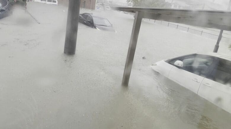 川の水が住宅街に…記録的豪雨で“混乱の名古屋” 水が迫ってきた恐怖を住民が語る「一気に増水した」｜FNNプライムオンライン