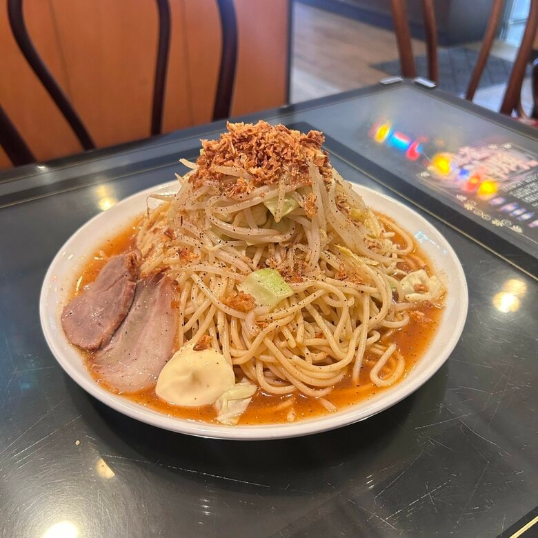 1キロ超えも選べる圧巻のボリューム…創業70年の元祖あんかけスパ「コモ」2号店池下に誕生 二郎風も話題｜FNNプライムオンライン