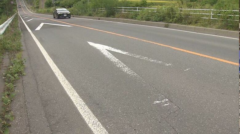ツーリング中のバイクが停車中のレッカー車に追突　バイク運転の東京都の29歳男性が死亡　現場は見通しのよい直線道路｜FNNプライムオンライン