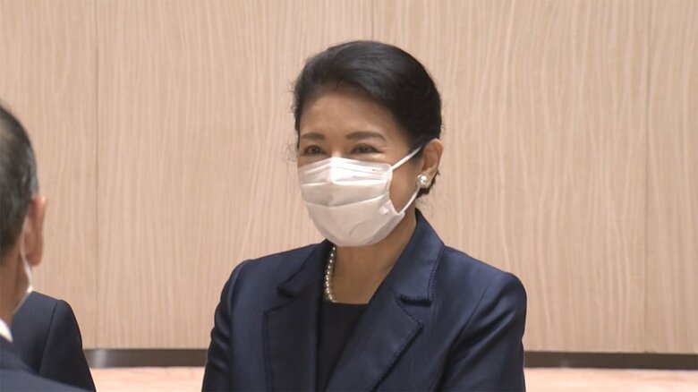 両陛下は、20日夜、羽田空港に到着された