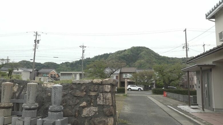 境内から見える天筒山