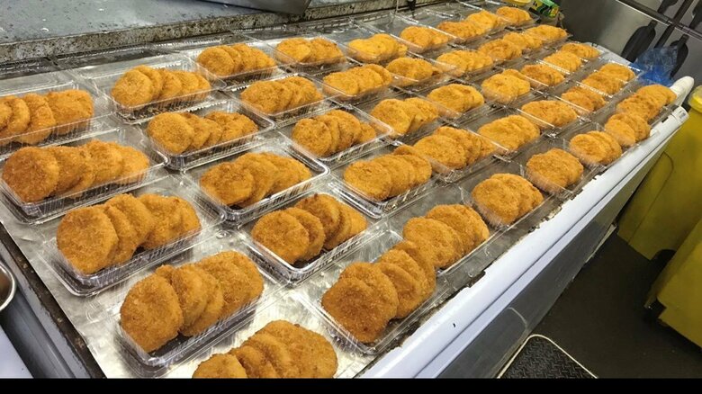 コロッケ5個を1パックにして5円（1個1円）で販売する予定。リポスト数はどこまで伸びる？