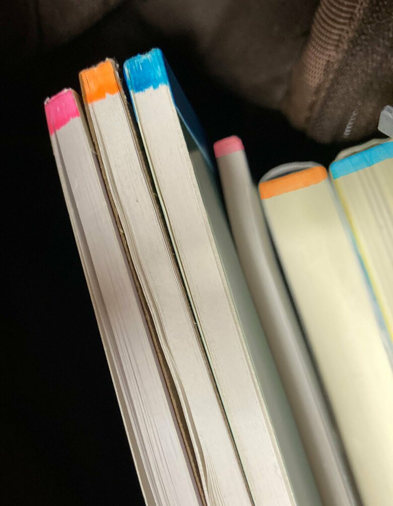 教科ごとに色を決め…教科書と同色に…