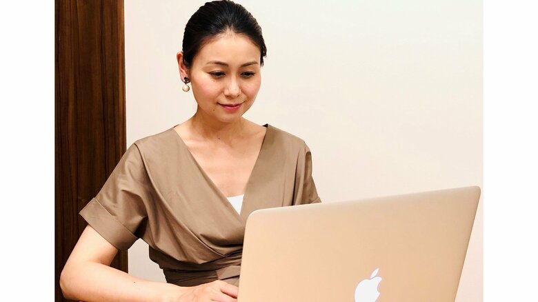 フジテレビ　山中章子アナウンサー