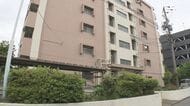 市営住宅でエレベーターホールの壁が焼ける不審火 近くの市営住宅でも去年発生し男を逮捕 関連を捜査