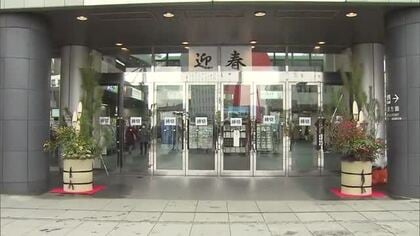 ＪＲ高松駅は門松の飾り付けが行われ…“迎春モード”に！　年末年始の利用客に正月気分を提供【香川】