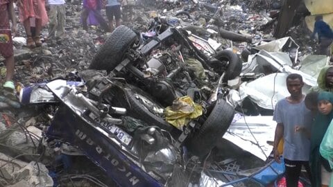 ギニアでごみの山が崩落　住宅直撃し30人死亡　大雨の影響