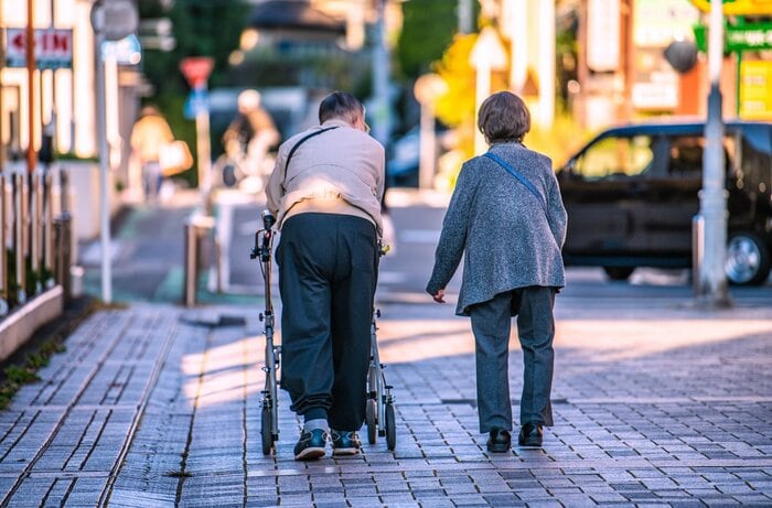 非課税世帯のうち、世帯主が65歳以上の世帯は約75%に上る