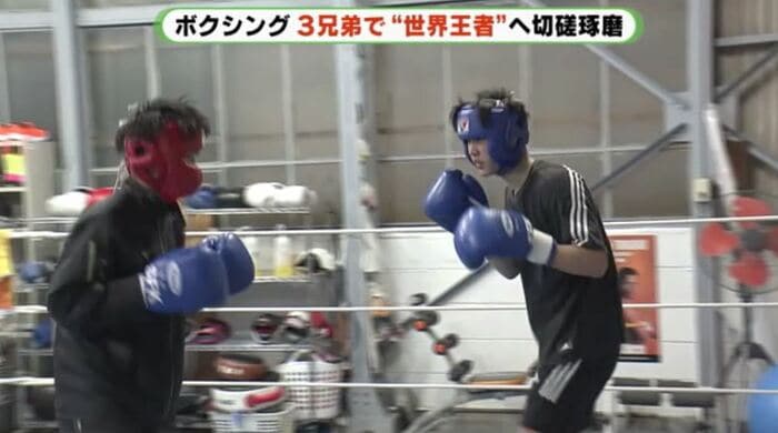 兄弟でスパーリング