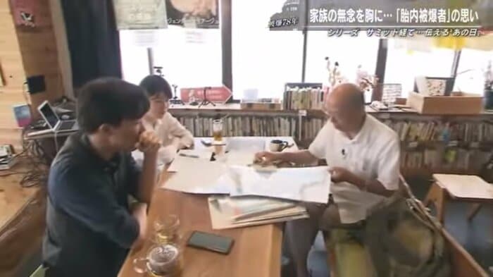 「語り部」活動中の二川さん