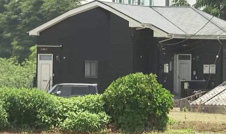 「警察立ち去らないと殺す」30代“刃物男”がアパート立てこもり　母親（59）と妹（27）人質に…兄が通報、灯油まいたとの情報も　千葉・船橋市｜FNNプライムオンライン