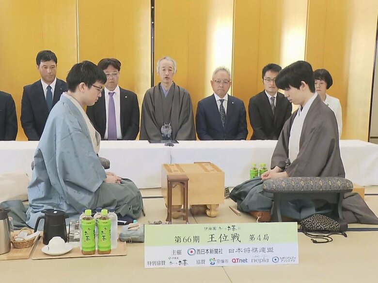 タイトル6連覇に王手…『王位戦』第4局1日目 永瀬九段の挑戦を受ける先手・藤井七冠が早くも仕掛ける展開｜FNNプライムオンライン
