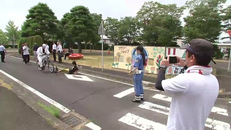 岩手県警制作の自転車ルール啓発動画撮影風景