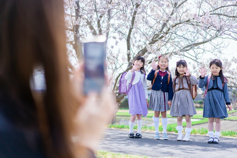 我が子の友達にも声掛けしておきたい（画像はイメージ）