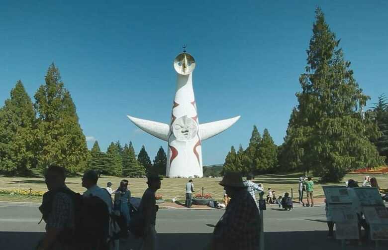 大阪・万博記念公園の「太陽の塔」