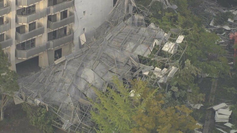 足場が崩れた茨城・つくば市の解体現場