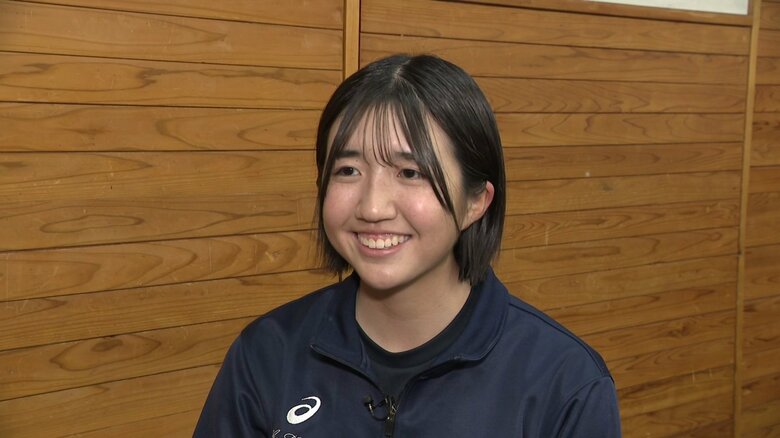 「世界で戦える力をつけたい」と意気込む小松選手