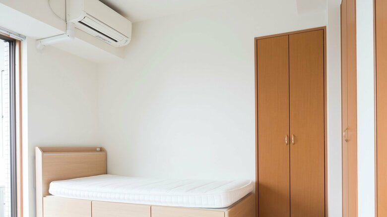 頭上の室内機…落ちてこない？（画像はイメージ）