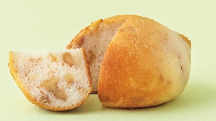 くるみパン（『魔法の米粉パン』（扶桑社）より）