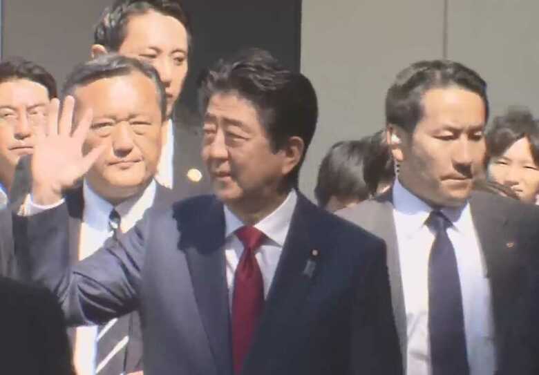 安倍氏　９月１９日の表情