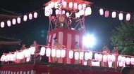 「うるさい」で消える？夏の風物詩“盆踊り”存続の危機　会場数は20年で半減　騒音対策で“サイレント盆ダンス”も