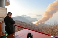 北朝鮮が新型の大出力固体燃料エンジンの地上燃焼実験　韓国メディア「『火星20型』に搭載される可能性」
