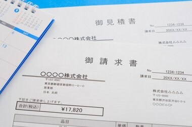 “脱・紙の請求書”で日本企業全体で1.1兆円の経済効果!? 試算の内訳と電子化が進まない理由を聞いた