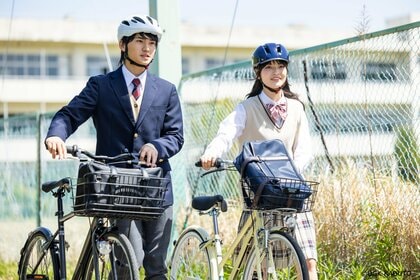 5月1日は「自転車ヘルメットの日」全国の教育庁へ一斉調査、公立高校への着用「義務化」は全体の1割強