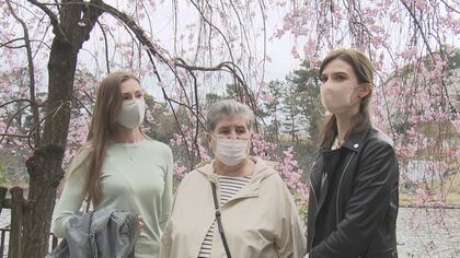 ロシアにも絆が崩れかかる親子が… ウクライナ侵攻で分断される家族たち　日常奪われた避難民「早く終わって」