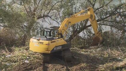 【クマ対策】千曲川の近くで住民3人が襲われ重軽傷を負う被害も…河川敷で草木の伐採　クマの通り道や隠れ場所をなくし、人里に近づくのを防ぐ狙い