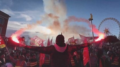 「苦労と貧困の社会はいらない！」年金“64歳から支給”にフランス全土でデモ　112万人が参加…大規模ストも　