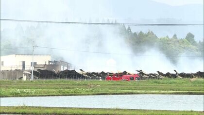 養豚場で火事　飼育中の豚 約5700頭が死ぬ　豚舎2棟が全焼　宮崎・川南町