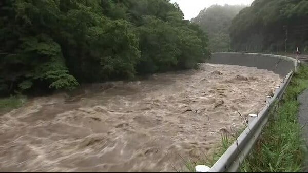 台風５号 久慈市一部地域に緊急安全確保 床下浸水複数確認、倒木や土砂崩れで通行止め相次ぐ 岩手県｜FNNプライムオンライン