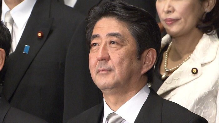 第二次政権発足・2012年